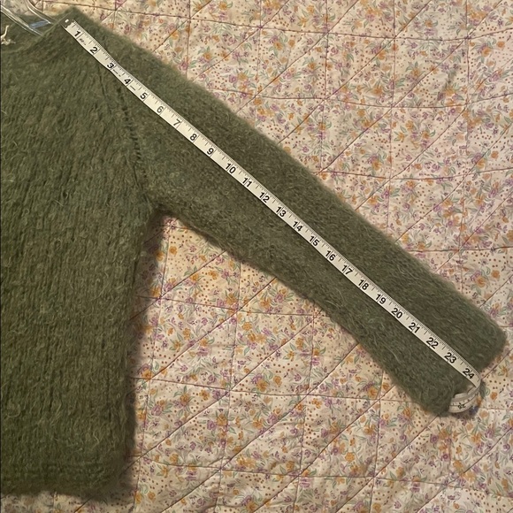 Vintage 1960’s Italian mohair-blend cardigan sweater - Picture 4 of 6